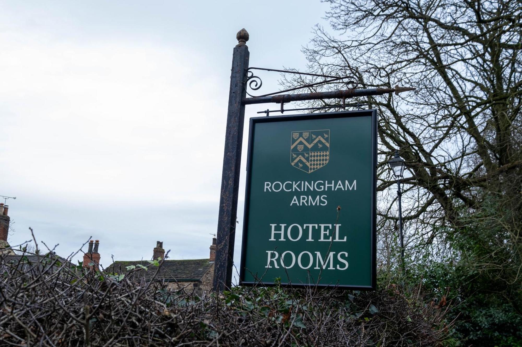 Rockingham Arms By Greene King Inns Wentworth  Екстериор снимка