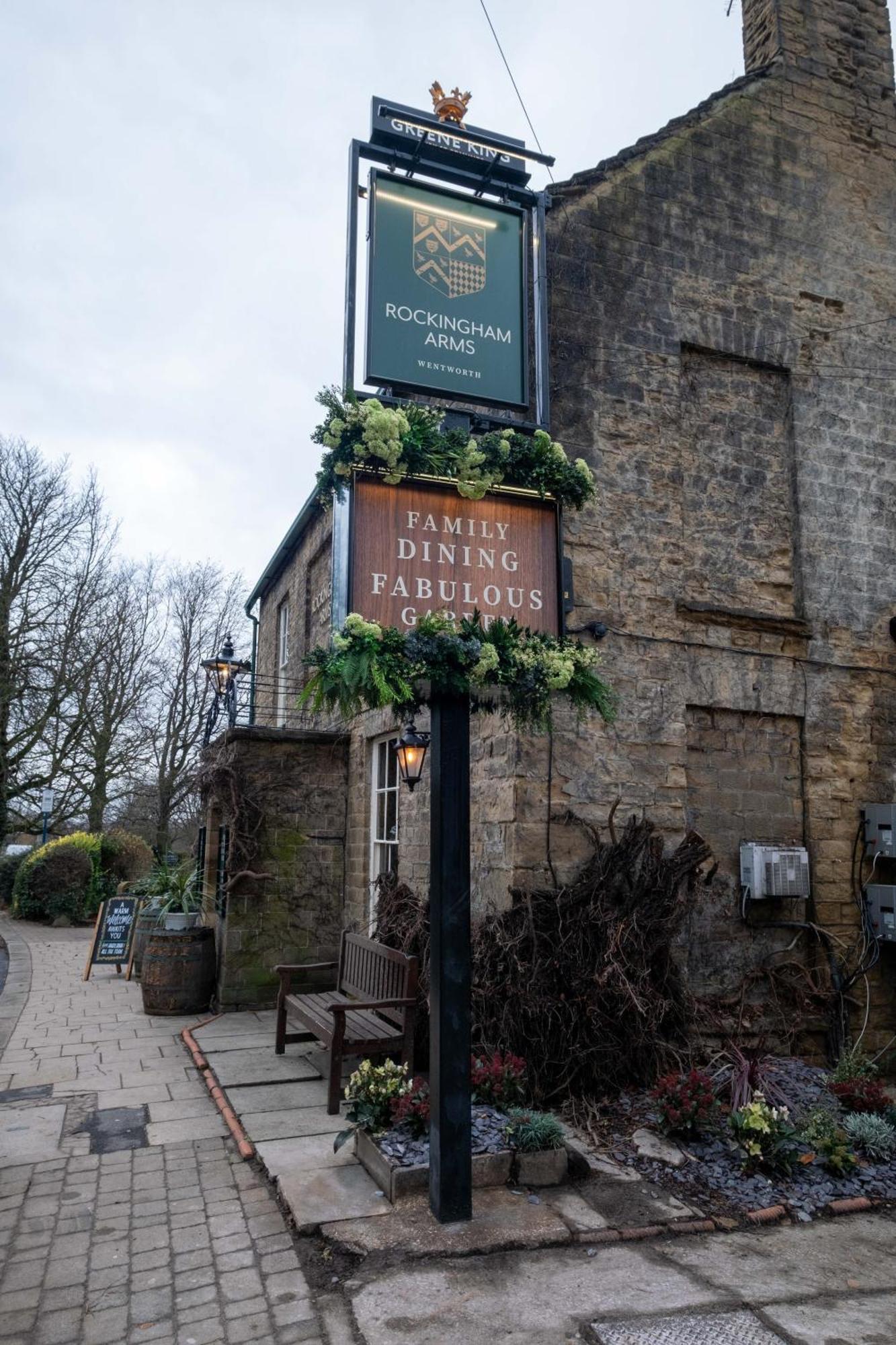 Rockingham Arms By Greene King Inns Wentworth  Екстериор снимка