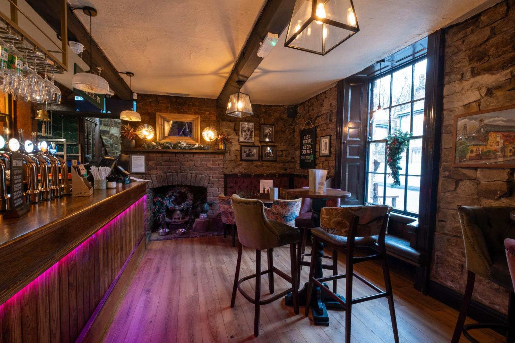 Rockingham Arms By Greene King Inns Wentworth  Екстериор снимка